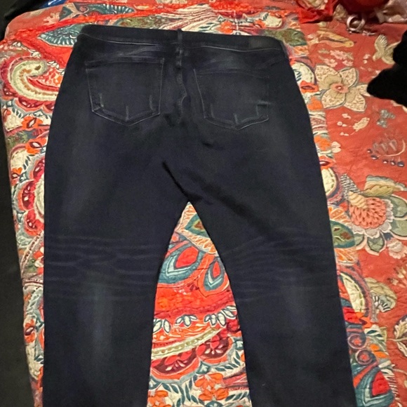 Brand new jeans with tags. Never worn - Picture 3 of 4